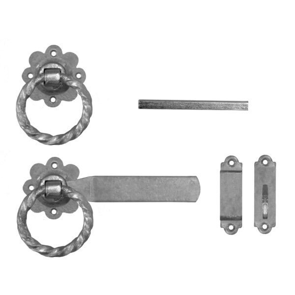 Twisted Ring Latch