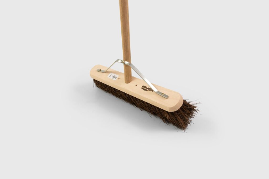 Hill Brush Platform Broom Bahia/Gumati